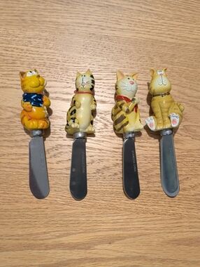 Set of 4 Vintage Cat Character Cheese Spreader Knives Stainless Steel